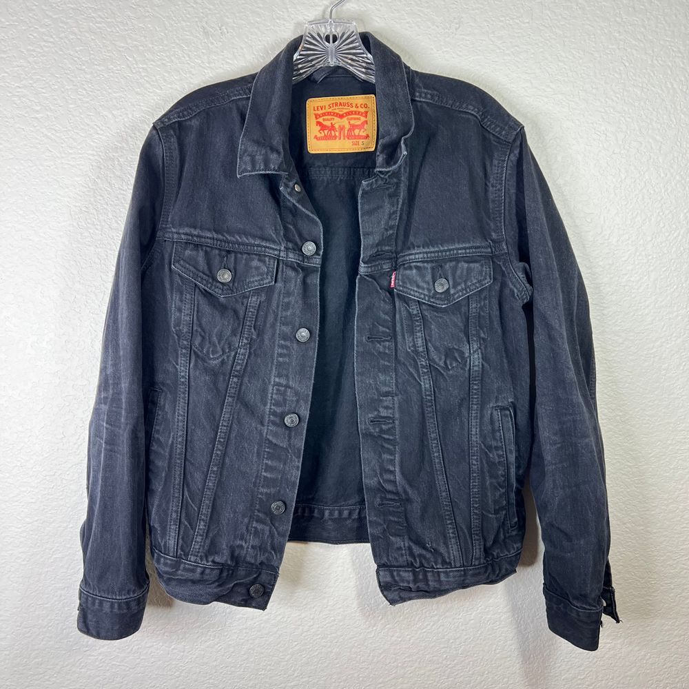 Levi's Women's Black Denim Jacket Classic Trucker Style Size S